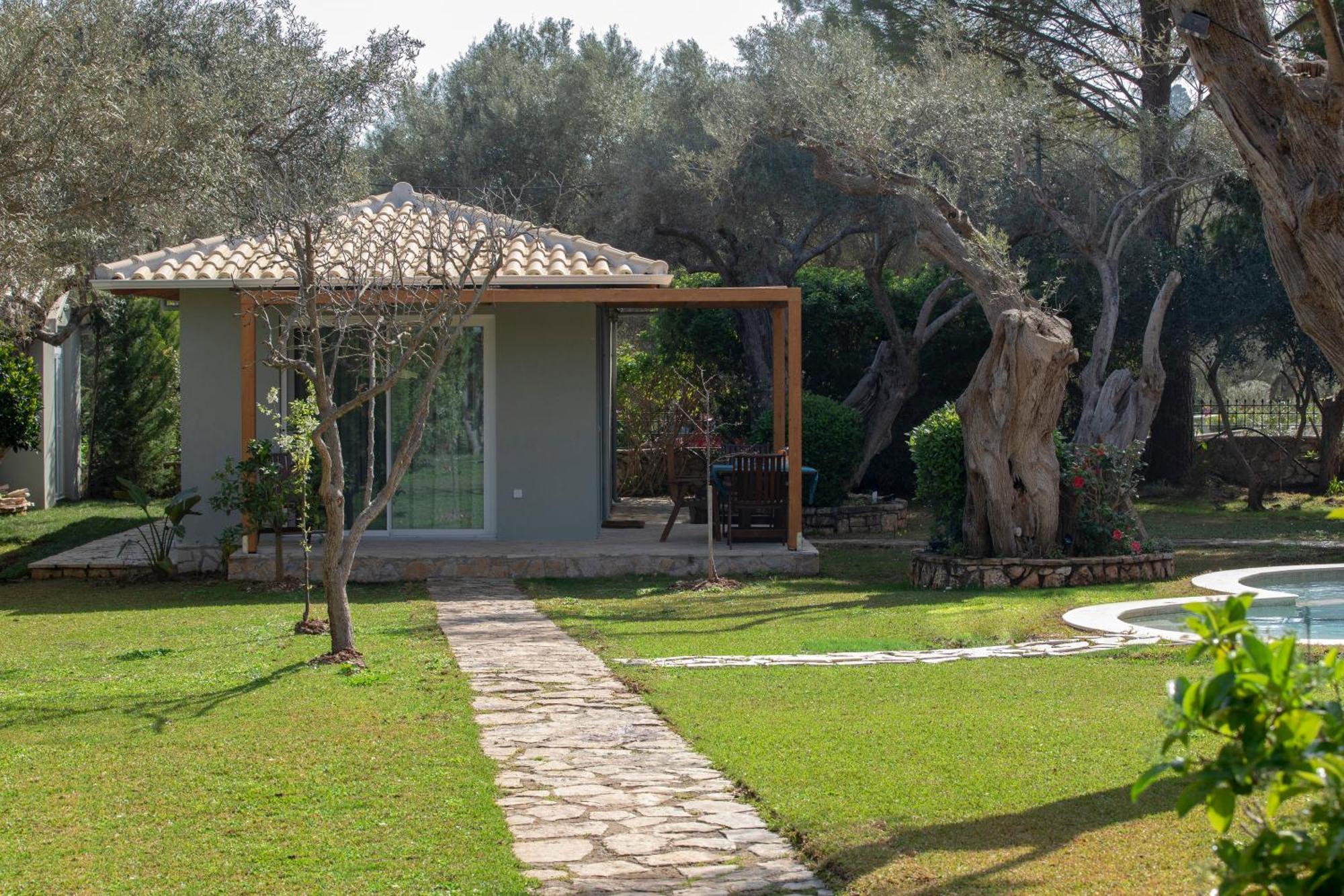 Poly'S Villa Lefkada Apolpaina Екстериор снимка