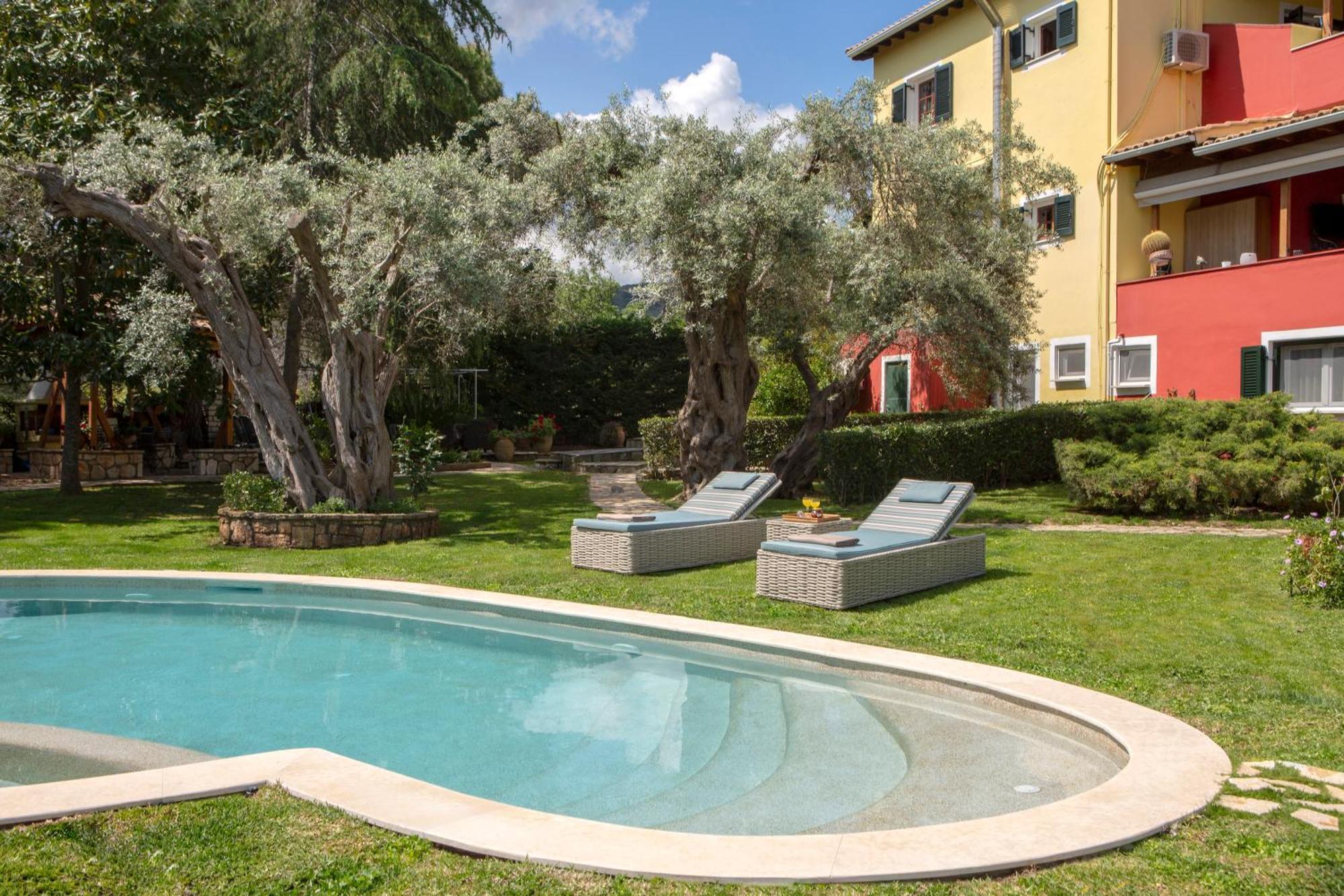 Poly'S Villa Lefkada Apolpaina Екстериор снимка
